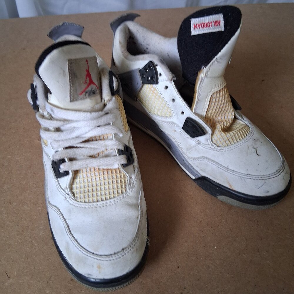 Air Jordan 4 Retro “White Cement” – Youth Size 5.5Y (Pre-Owned – For Restoration